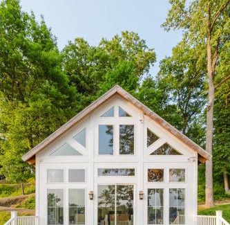 Niles Appartement | Kennan Hollow Farm 100 Acres on River Sleeps 30