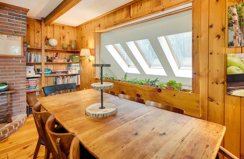 Lyman Maison | Kennebunk Pond Waterfront Lyman Home w/ Deck, Dock