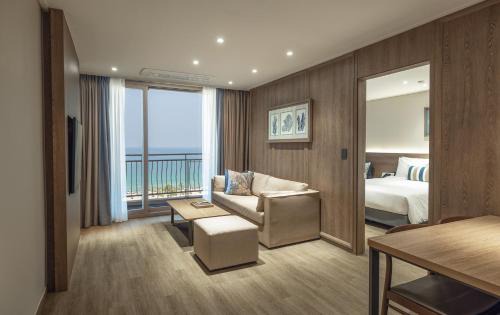 Toseong Station Balnéaire | Kensington Resort Seorak Beach