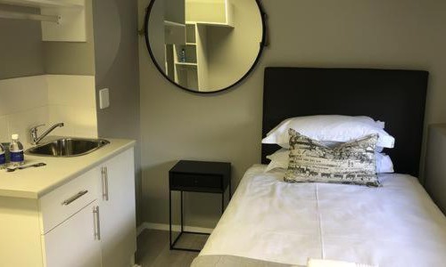 Greater Johannesburg Metropolitan Area Appartement | Kent-Hill Self Contained