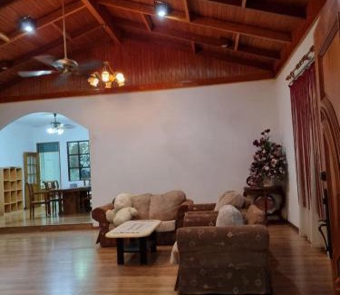 Lutong Maison | Kenyalang Lutong Homestay