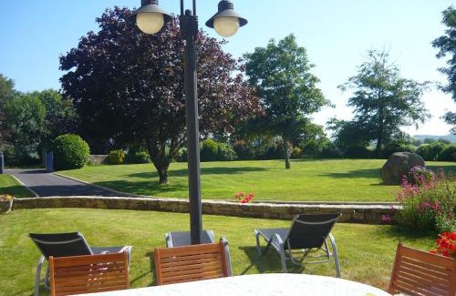 Mahalon Lit Et Petit-Déjeuner | Kerantum à10mn des baies de Douarnenez et Audierne avec cuisine à disposition