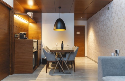 Gombe Hôtel | Kertel Suites