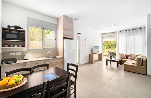 Eilon Villa | Keshet Eilon Tranquil Garden Villa