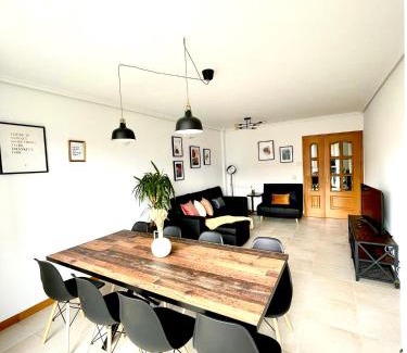 Laguardia Maison | KEY HOUSE