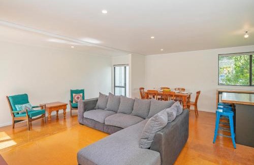 Whangapoua Maison | Key to Whangapoua - Whangapoua Holiday Home