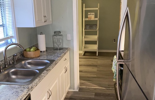 Lake Worth Corridor Maison | 3 BEDROOM 1 BATH BBQ FIREPIT FENCED BACKYARD CENTRALLY LOCATED