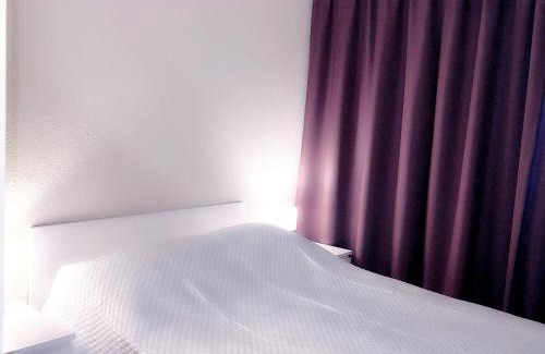 Leiden Appartement | KeyCityApt Near Amsterdam Two Miles To City Centre Breakfast Included