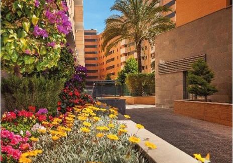 Parque Ayala Appartement | Keywise Perfect location next to María Zambrano STATION, central , beach ,pool and free Parking
