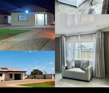 Mamaolo Cabine | KGADITSE ROAD LODGE