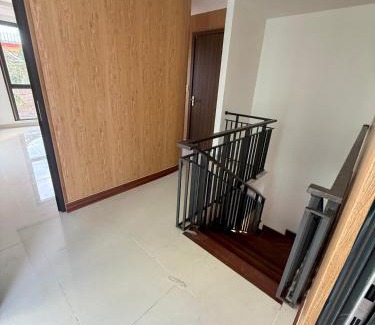 Thuy Nguyen Appartement | Khánh Phong Apartment and Homestay Vinhome Royal City
