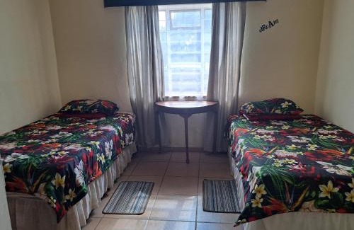 eNtokozweni Maison | KHAYA LANGA Guest House & Contractors Accommodation