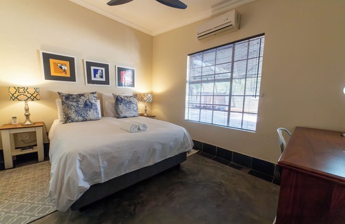 Schoemansville Maison | Khayamanzi Guesthouse