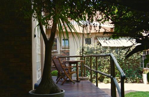Schoemansville Maison | Khayamanzi Guesthouse