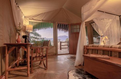 Amboseli Cabine | Kibo Safari Camp