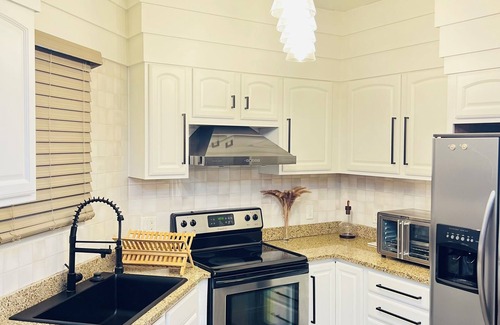 Catalina Foothills Estates Copropriété | Kick back and relax in this calm, stylish condo in a Tucson gated community.