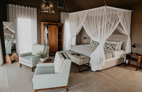 Outjo Cabine | Kifaru Luxury Lodge & Bush Camp