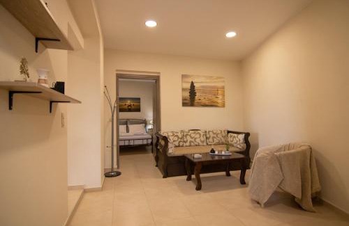 Tourloti Maison | Kiki's House