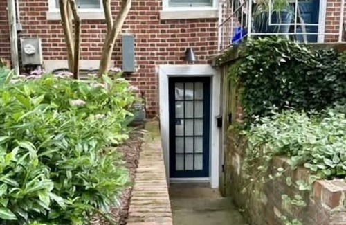 Mount Pleasant Appartement | Kilbourne Cottage in Mount Pleasant