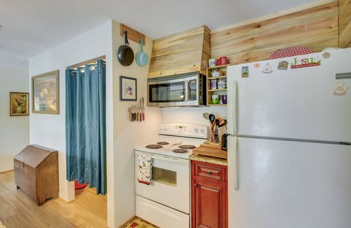 Kilgore Maison | Kilgore Lakefront Home w/ Private Dock & Pier!