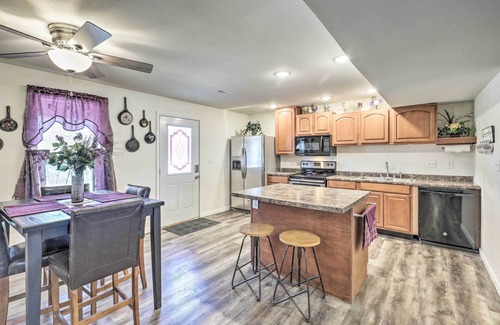 Rucker Appartement | «Kimberly's Hope» Clark Apt on Farm w / Pool Access