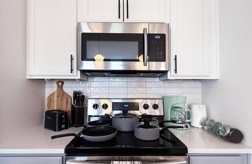 Norris Square Appartement | King Bed Apt w/RoofTop Lounge King Bed Elevator Gym