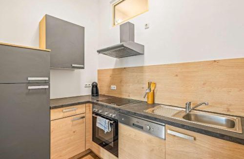 Himmelpfortgrund Appartement | King bed free parking fast wifi pet friendly