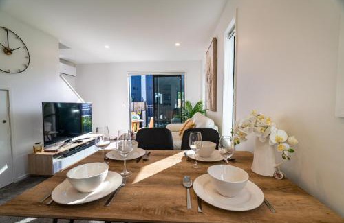 Christchurch City Centre Appartement | King bed on Hagley Park corner in the CBD