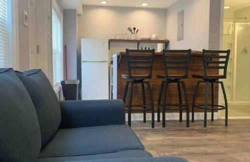 Primos Secane Appartement | ✪King Bed Studio✪ in Suburbs -Perfect Long Term Stay