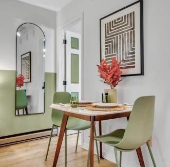 Ellicottville Maison | King Bed, Walk or Bike to town, EV, Pets OK