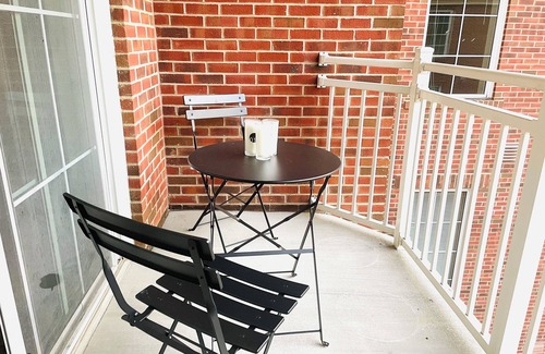 Scioto Mile Appartement | King Bedroom With Balcony Downtown