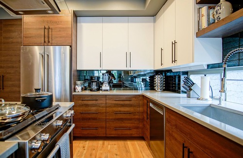 Eliot Maison | King Beds, Roofdeck, AC, Best Area with 95 WalkScore