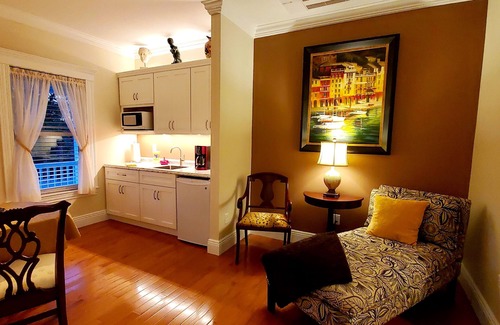 Milton Maison | King Charles Suite, Bed & Breakfast, No added fees or cleaning charges.