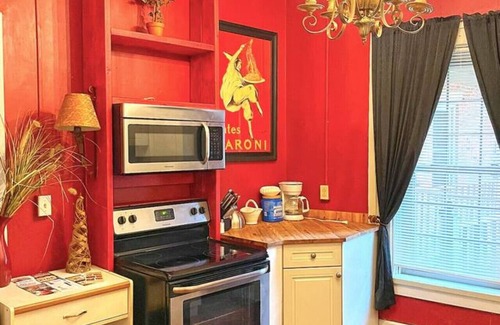 Coshocton Appartement | King Charlie's Place in Historic Roscoe Village