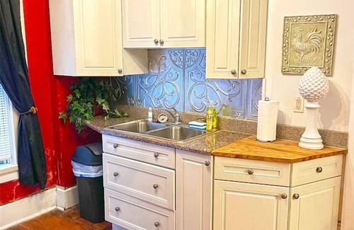 Coshocton Appartement | King Charlie's Place in Historic Roscoe Village