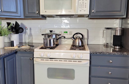 Ocean Air Park Maison | King En Suite, Pool, Beach, 5 BR, 4 Bath,Free Parking, Game Rm, Sleep 13