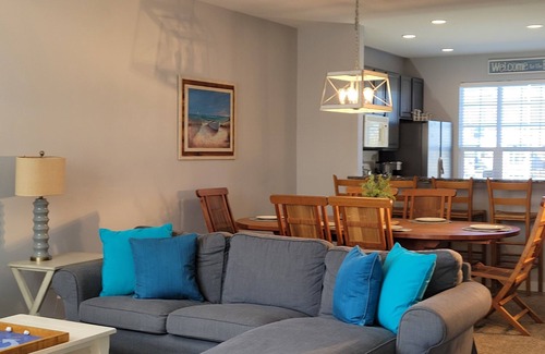 Ocean Air Park Maison | King En Suite, Pool, Beach, 5 BR, 4 Bath,Free Parking, Game Rm, Sleep 13