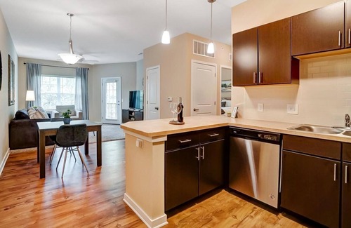 Westerville Appartement | King Hoover Hideaway | Pet-Friendly | W/D!