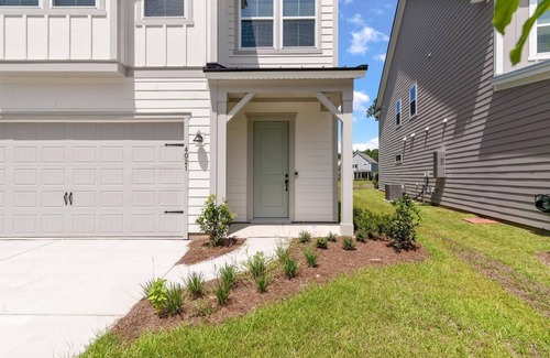 West Ashley Maison | King Master Suite within Shared 4-Bedroom New Construction Home