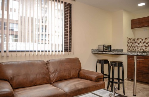 Astorga Appartement | King One Bedroom AC HOT TUB ELEVATOR 2 écrans plats