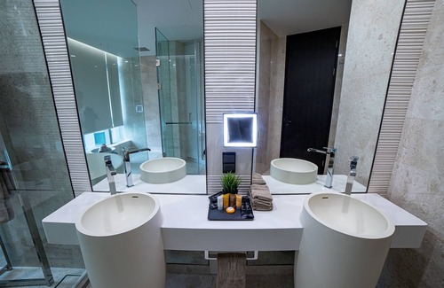 Golden Triangle Maison | Executive King Ph Suites at Banyan Tree -4