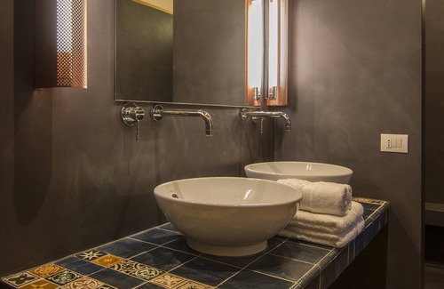 Bucine Station Balnéaire | King-Prestige-Douche-Vue sur Jardin