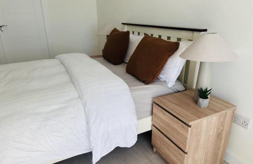 Dublin Maison | King Room with Ensuite in Dublin