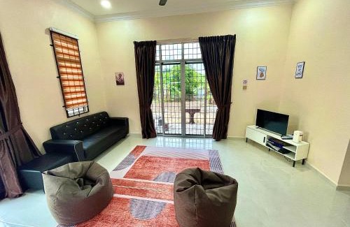 Kubang Kerian Maison | King's Cottage Homestay Kubang Kerian
