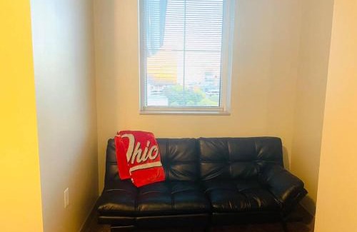 Uptown District Appartement | King Size with OSU Theme!