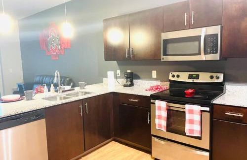 Uptown District Appartement | King Size with OSU Theme!