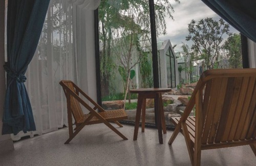 Kampot Maison | King Suite Garden View