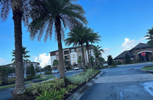 Azalea Park Appartement | King suite with pool and private balcony