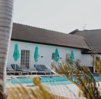 Elias Motsoaledi Cabine | Kingdoms Lodge