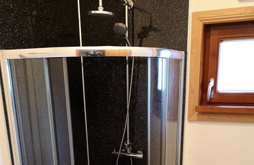 Warminster Chalet De Ski | Kingfisher Lodge-HuntersMoon -Warminster-Longleat-Bath